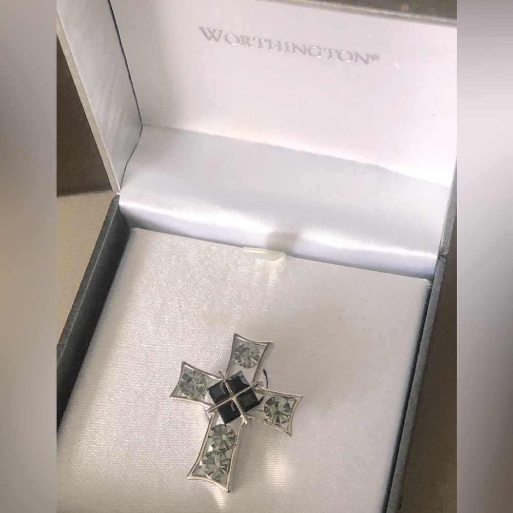 SALE 3️⃣for 1️⃣ 
Crystal Brooch Cross Brooch NWOT